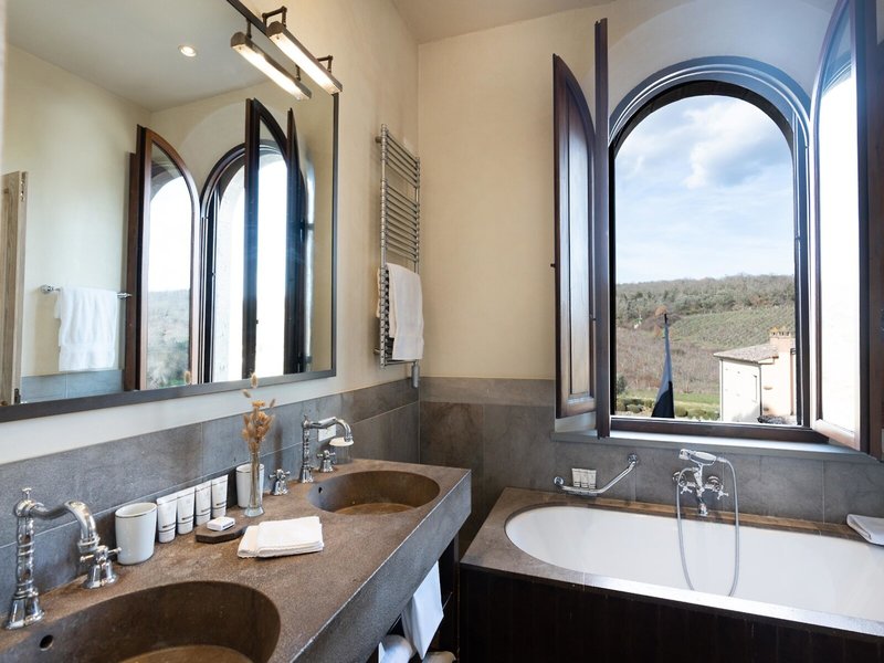 Castel Monastero Borgo Monastero & La Selva 43