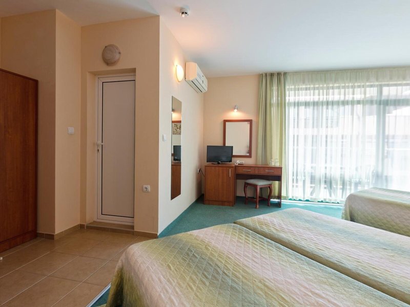 Hotel L&B 32