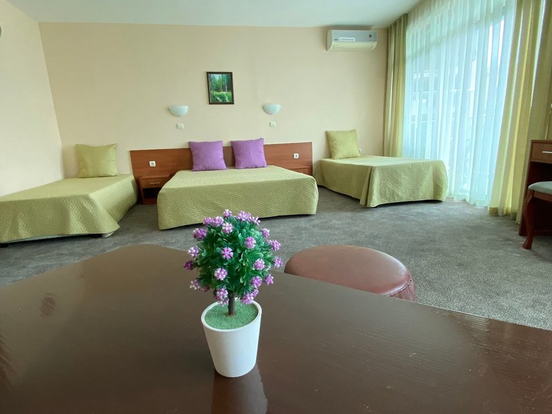 Hotel L&B 48
