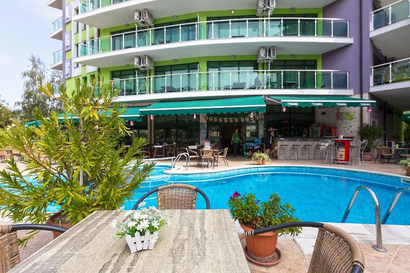 Hotel L&B 5 - Exterior
