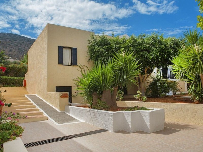 Sundance Apartments & Suites 4