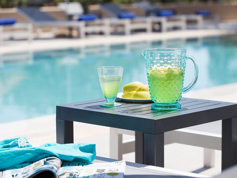 Sundance Apartments & Suites 10