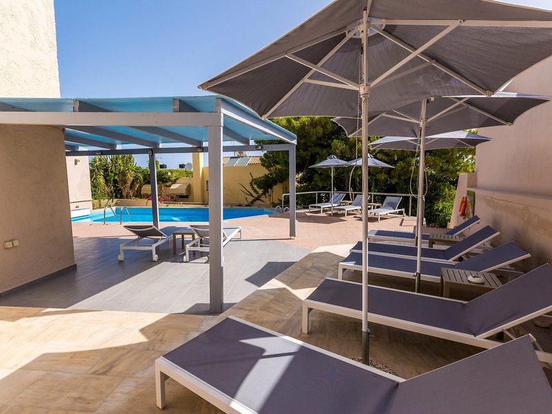 Sundance Apartments & Suites 14