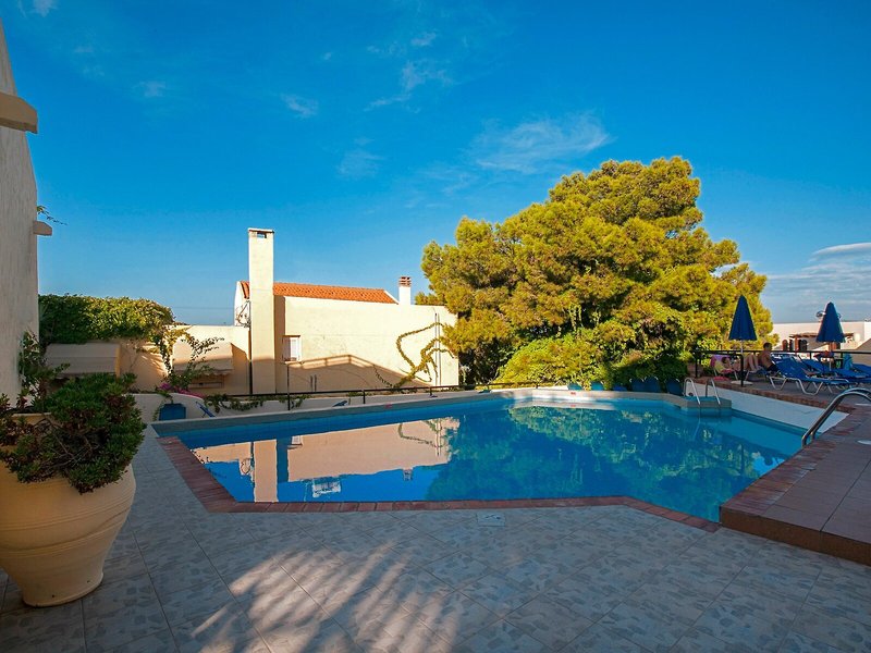 Sundance Apartments & Suites 18