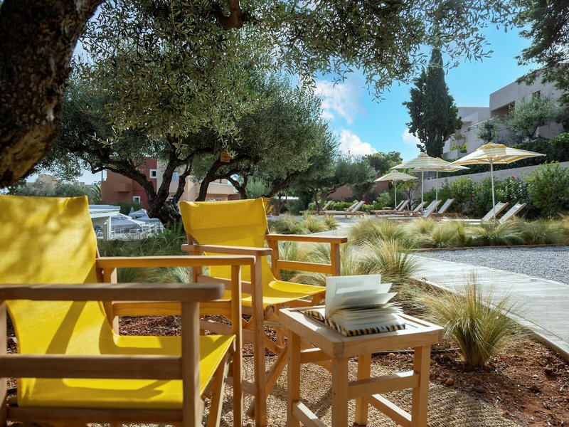 Sundance Apartments & Suites 25