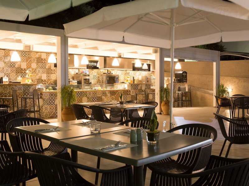 Sundance Apartments & Suites 27