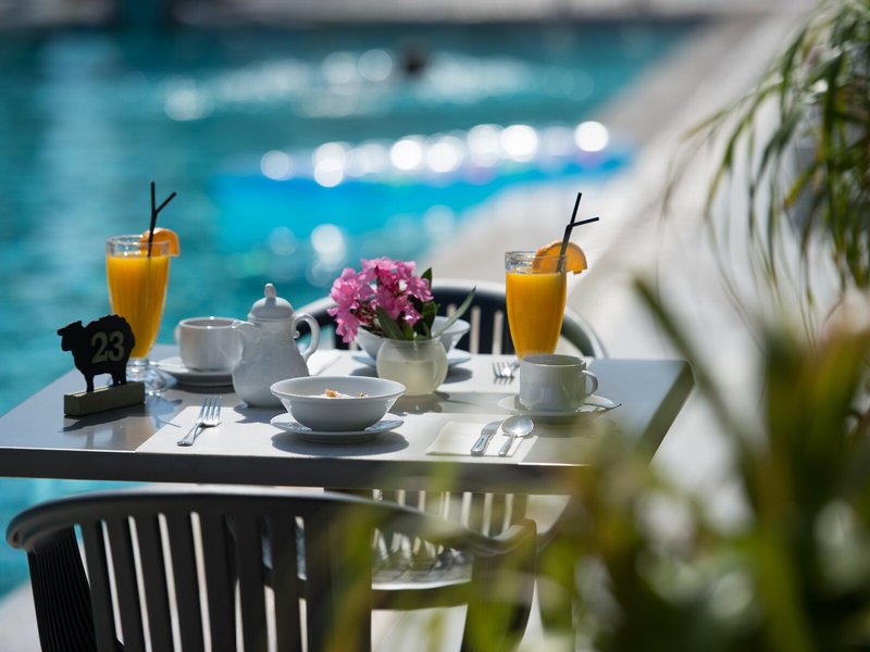 Sundance Apartments & Suites 31