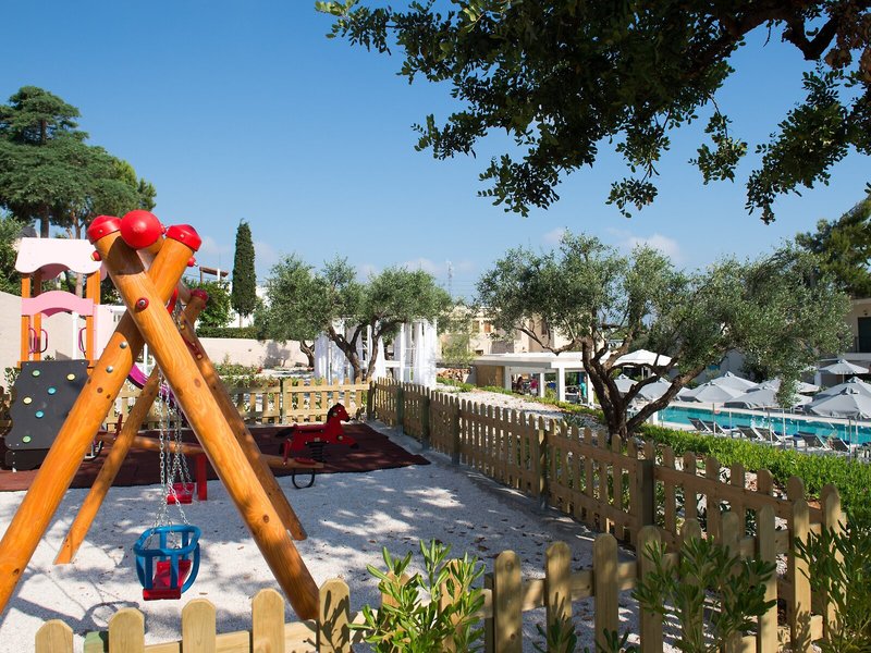 Sundance Apartments & Suites 34