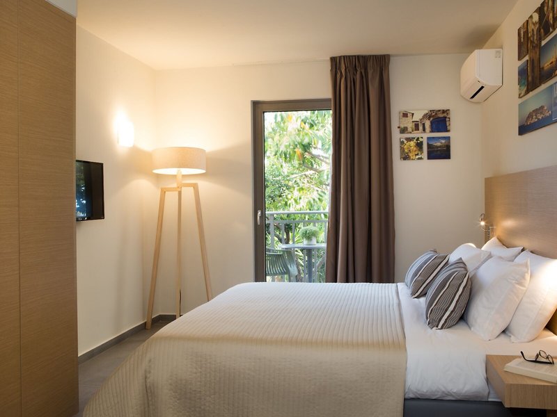 Sundance Apartments & Suites 37