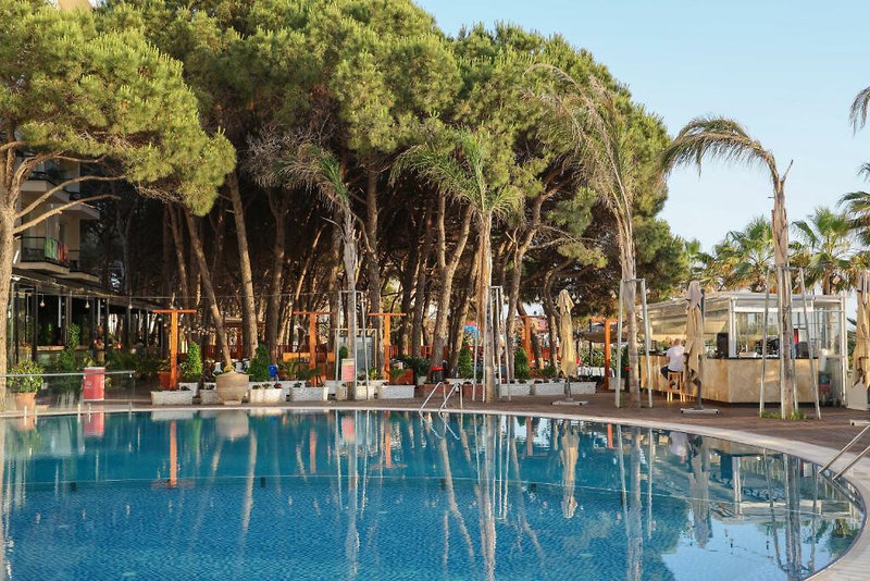 VM Resort & Spa 2