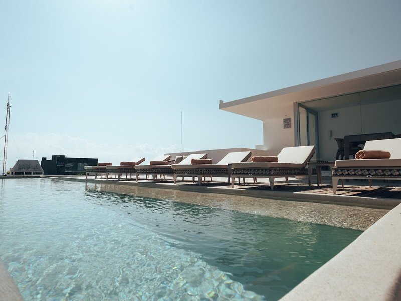 Antera Hotel & Residences 15