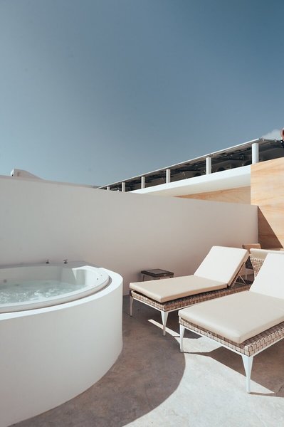 Antera Hotel & Residences 50
