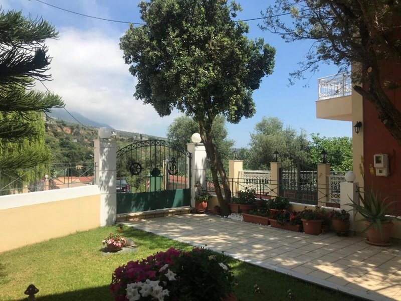 Naftilos Studios 3