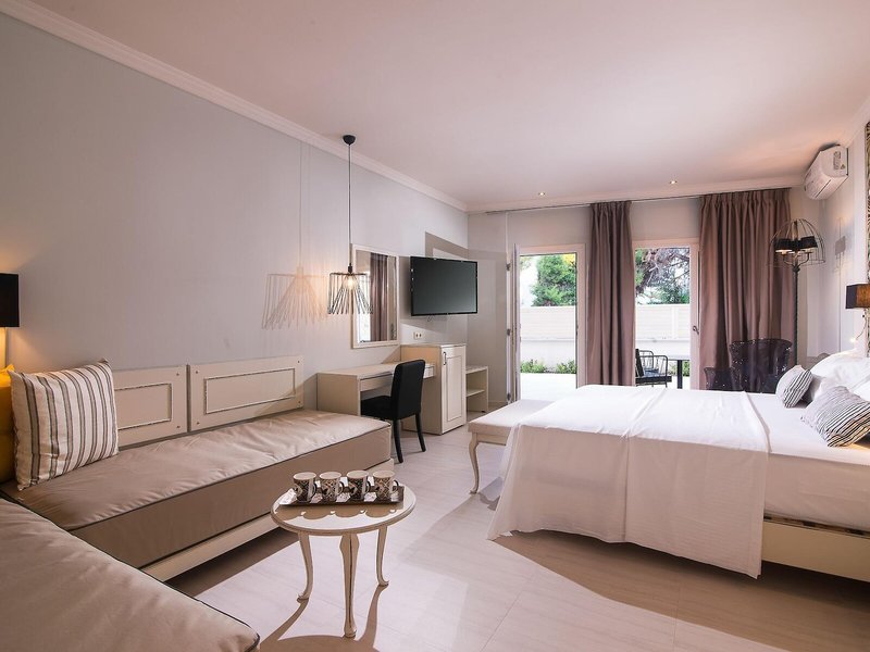 Neikos Mediterraneo 28