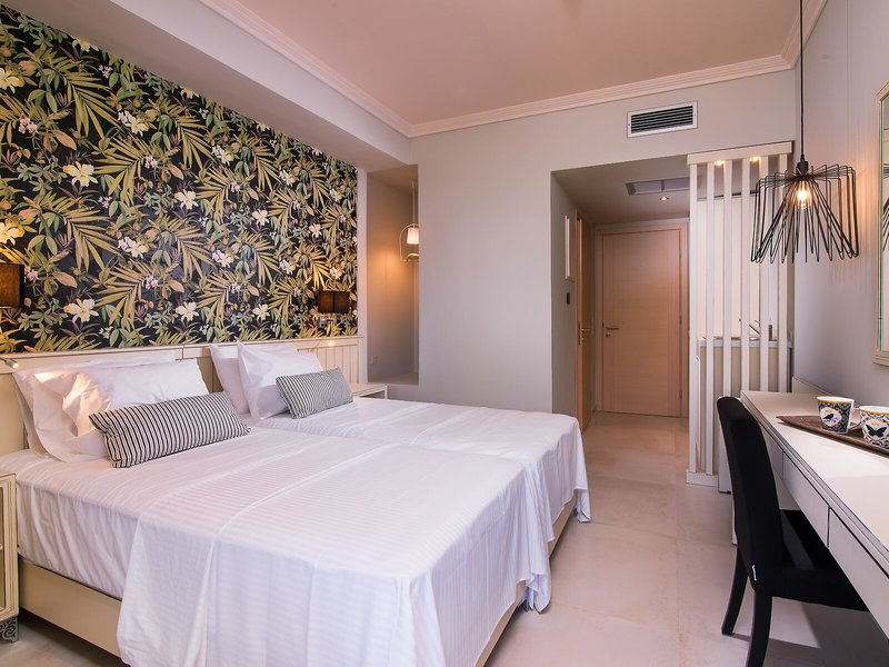 Neikos Mediterraneo 36