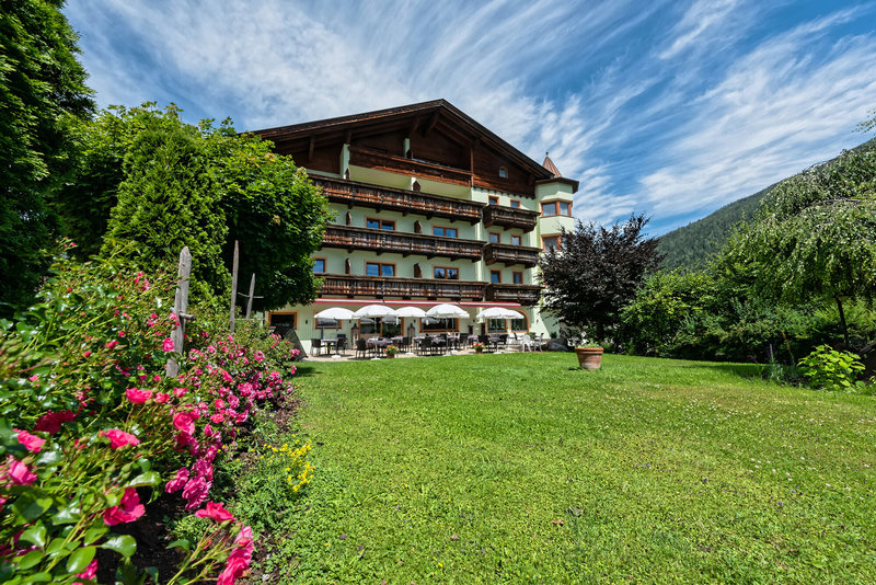 Hotel Posthaus Stubai & Smart Hotel