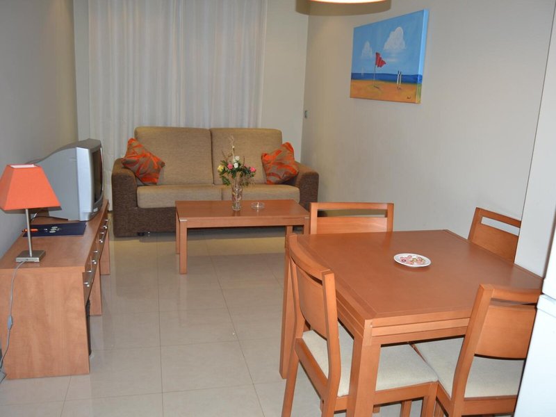 Bahia Aparthotel 17