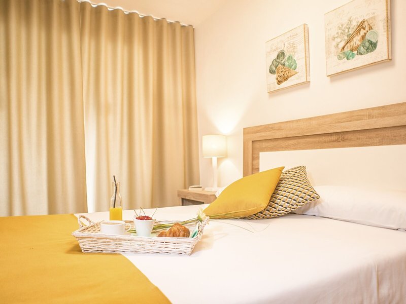 Ona Suites Salou 27