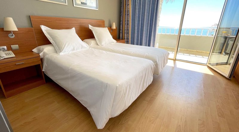 Elimar 7 - Room Example