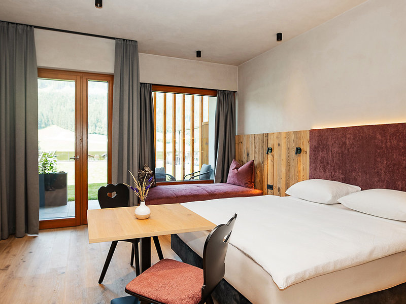 Hotel & Chalet Dorfer 6