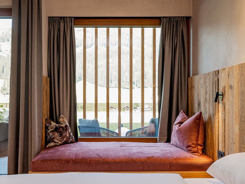Hotel & Chalet Dorfer 8