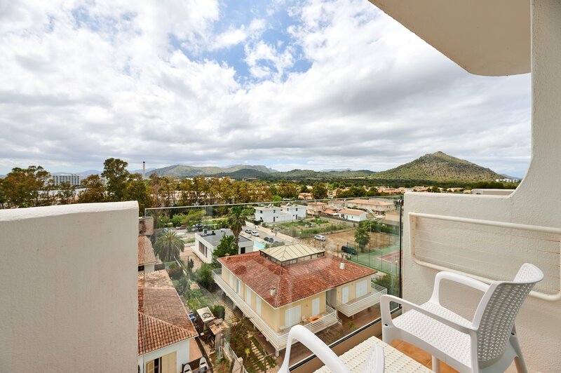 AluaSun Continental Park 8