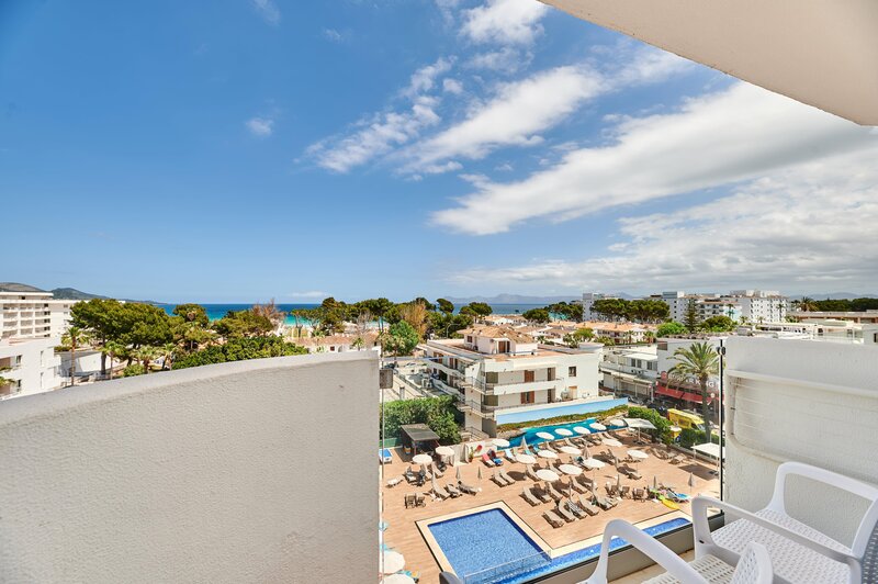 AluaSun Continental Park 70