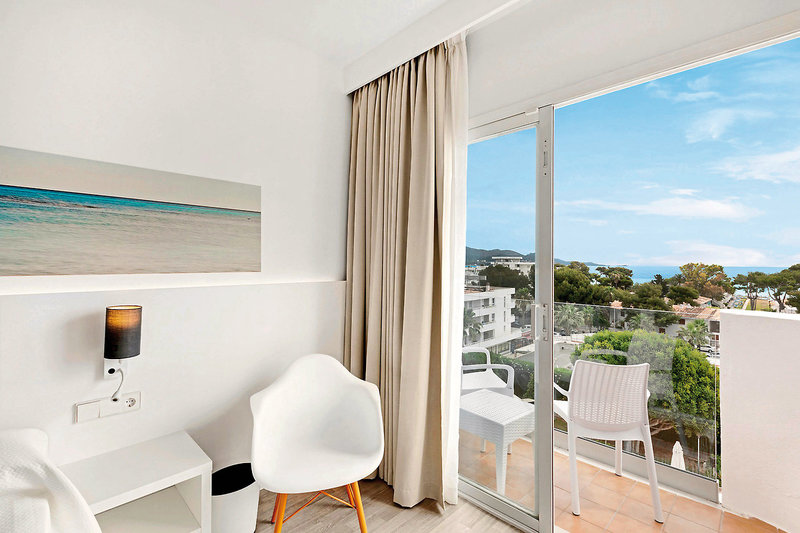 AluaSun Continental Park 8