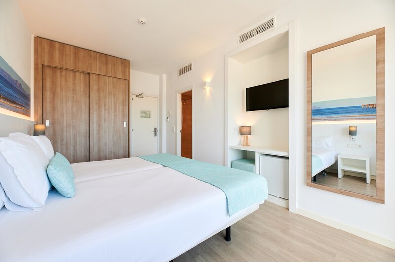 AluaSun Continental Park 6