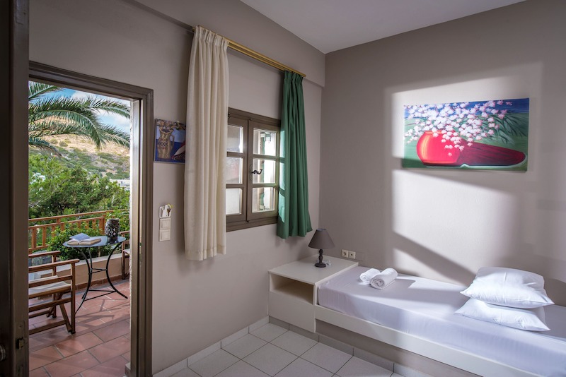 Lygaria Beach Hotel 9