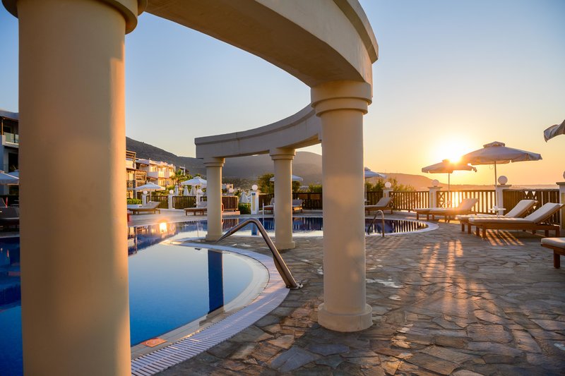 Alexander Beach Hotel & Village 37