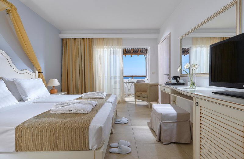 Alexander Beach Hotel & Village 42