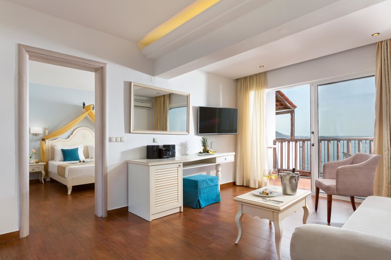 Alexander Beach Hotel & Village 56