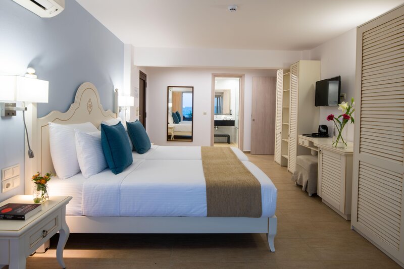 Alexander Beach Hotel & Village 60