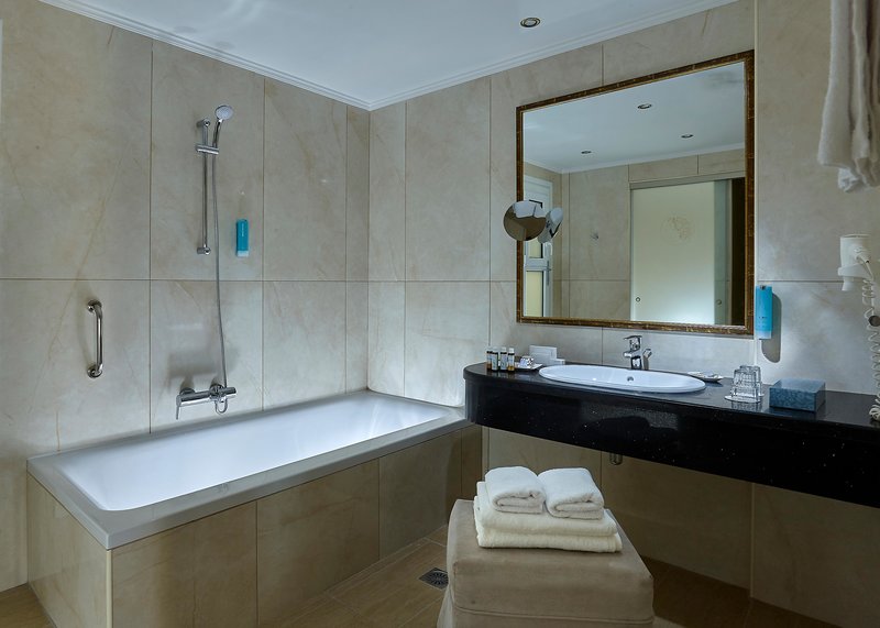 Alexander Beach Hotel & Village 75
