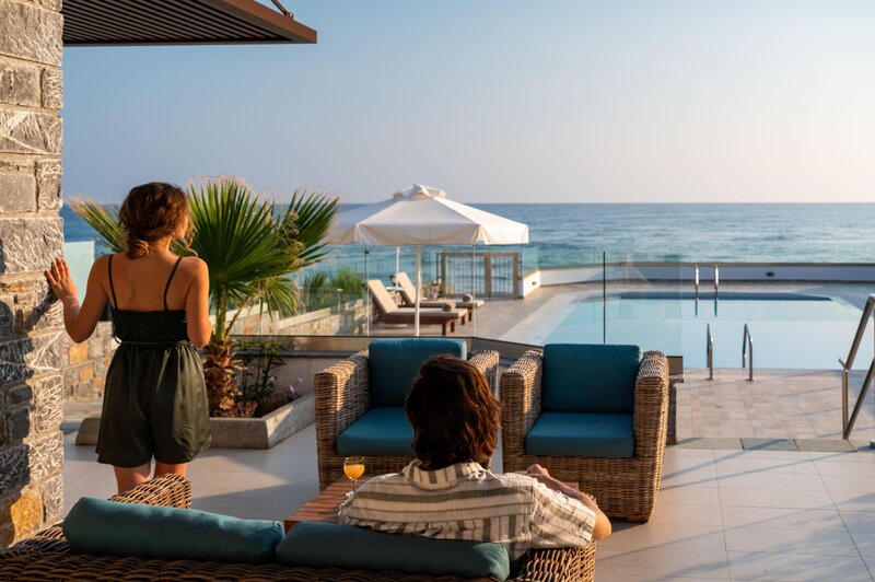 Alexander Beach Hotel & Village Resort 11