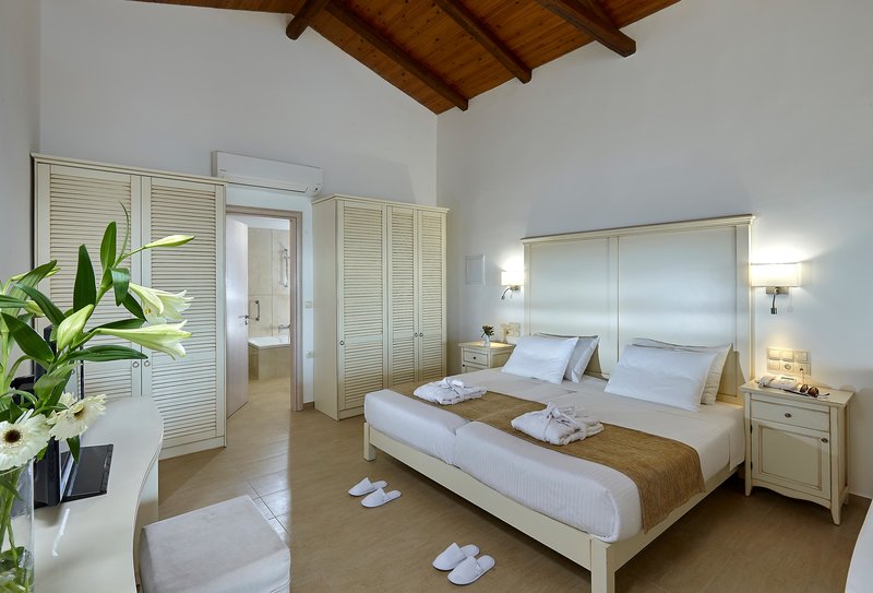 Alexander Beach Hotel & Village Resort 16