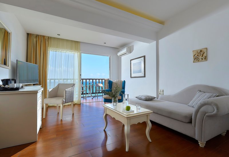 Alexander Beach Hotel & Village Resort 58