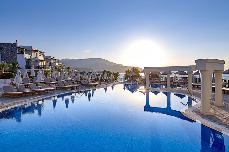 Alexander Beach Hotel & Village Resort 28
