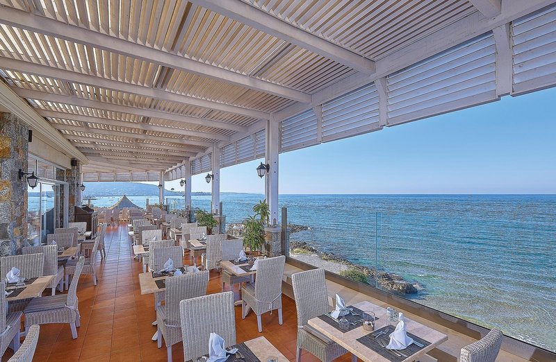 Alexander Beach Hotel & Village Resort 12