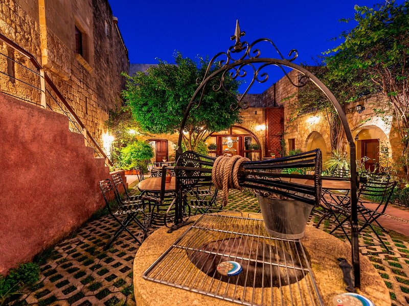 Avalon Boutique Hotel 3