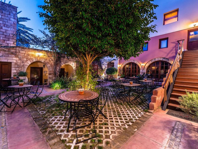 Avalon Boutique Hotel 9