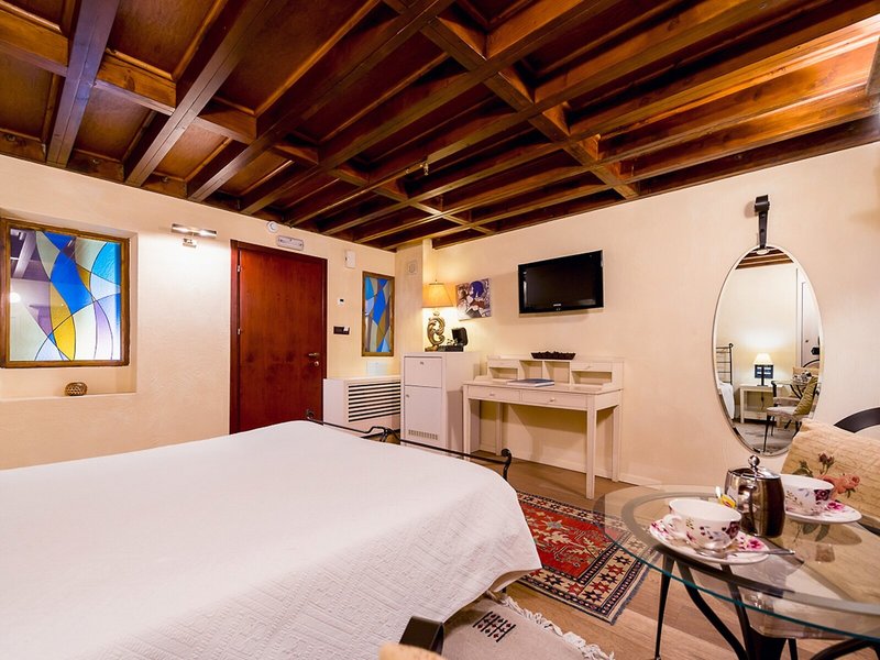 Avalon Boutique Hotel 24