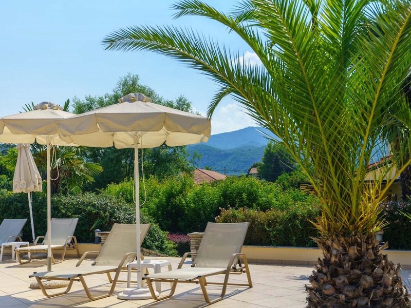 Cronwell Platamon Resort 8
