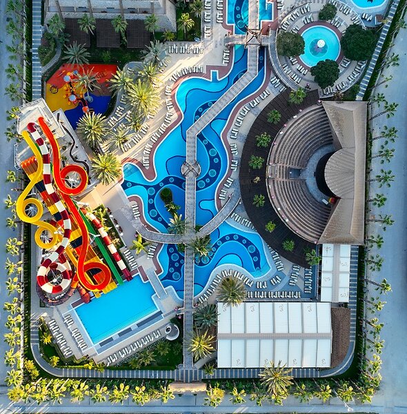 Royal Dragon Hotel 11