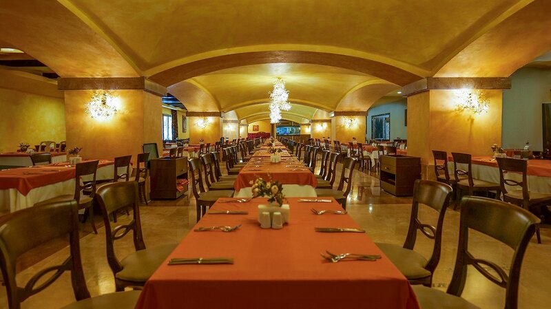 Royal Dragon Hotel 23