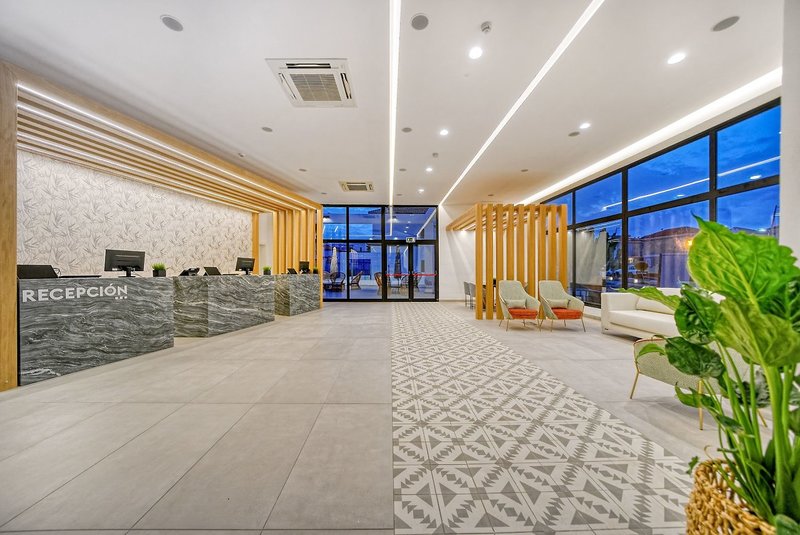 Broncemar Beach Suites Hotel 1