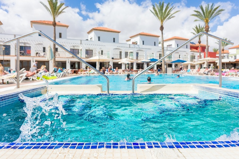 Broncemar Beach Suites Hotel 3