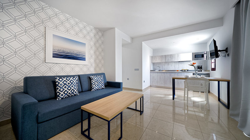 Broncemar Beach Suites Hotel 6