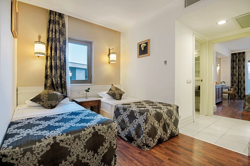 Alba Queen Hotel 5